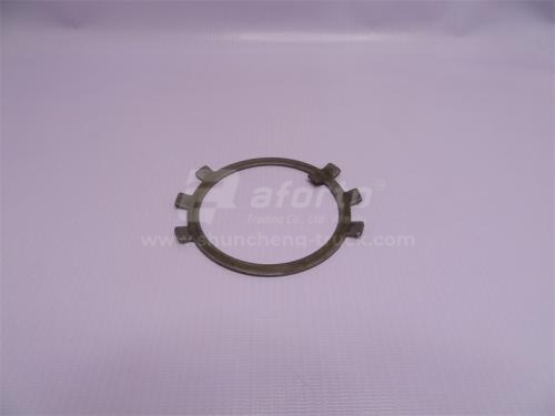 Шайба стопорная ступицы задней STEYR