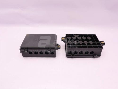 Блок предохранителей (у АКБ) SHAANXI X3000 (оригинал)