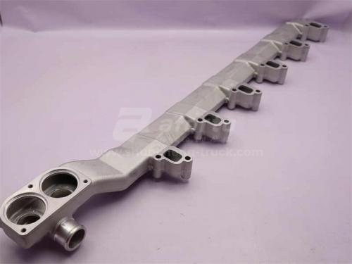 Труба подачи антифриза из ГБЦ WD618 (оригинал)