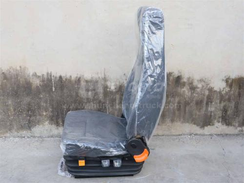 Кресло водителя HOWO пневматическое