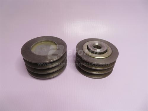 Шкив натяжителя ремня WD615 (под 3 ремня,центр)