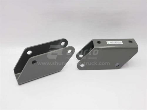 Кронштейн направляющего ролика задней подвески кабины HOWO 70T (оригинал)