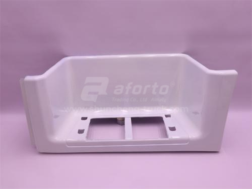 Щиток подножки HOWO 2008 (тягач) белый левый