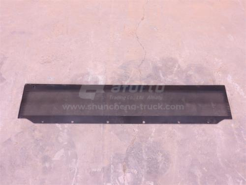 Решётка бампера SHAANXI X6000 нижняя (оригинал)