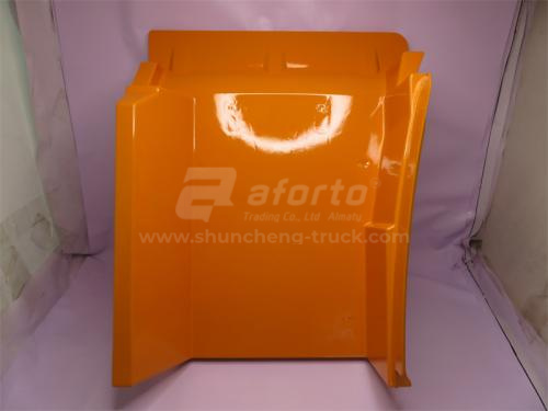 Щиток подножки SHAANXI F2000 (самосвал) левая желтый