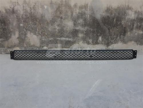 Решётка бампера SHAANXI X3000 низкий черная верхняя
