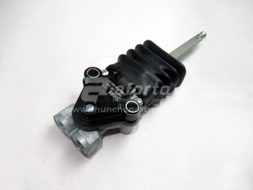 Пневморегулятор уровня пола кабины MERECEDES Actros 4640070110