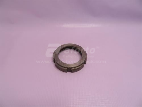 Гайка ступицы STEYR задней (старого образца) правая