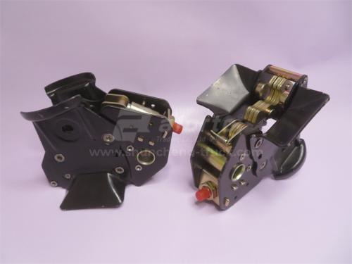 Замок кабины гидравлический HOWO A7