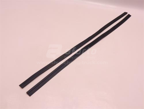 Резинка уплотнительная обтекатель кабиныстекла HOWO TX (оригинал)