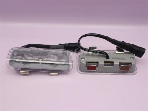 Фонарь подножки SHAANXI X3000/H3000S левая (оригинал)