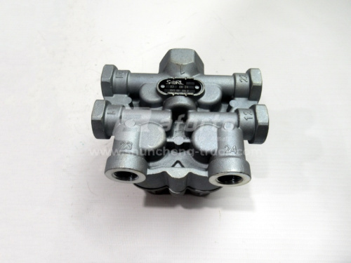 Клапан 4-х контурный защитный VOLVO (AE4452)