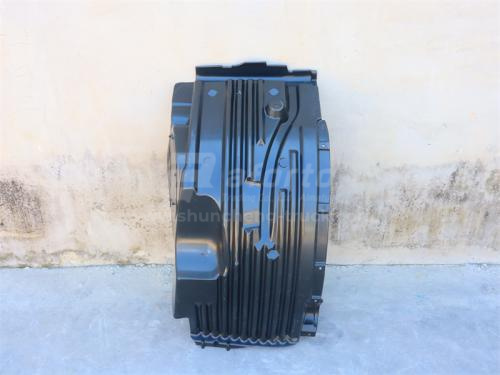 Брызговик HOWO TX переднего колеса левый (оригинал)