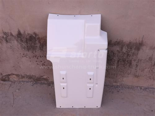 Брызговик SHAANXI X3000 переднего колеса белый правый