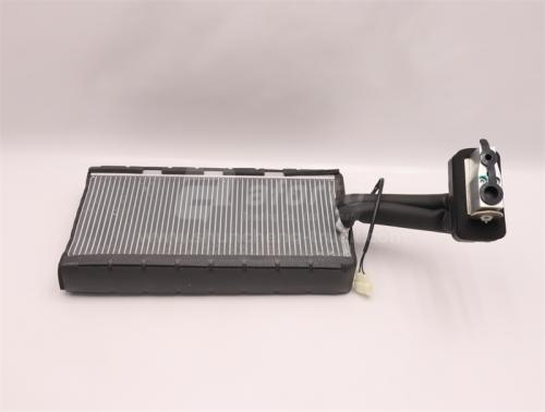 Радиатор кондиционера HOWO TX (оригинал)