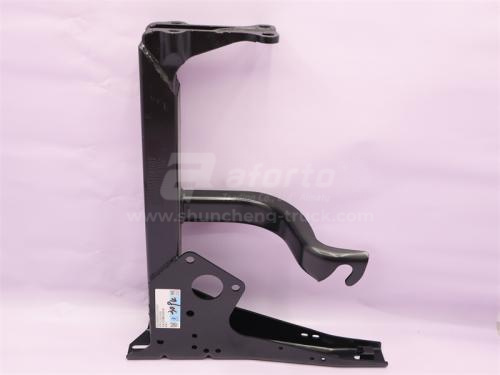 Кронштейн щиток подножки SHAANXI F3000 заднего правой 0080 (оригинал)