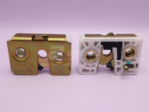 Замок двери HOWO защелка левый (оригинал)