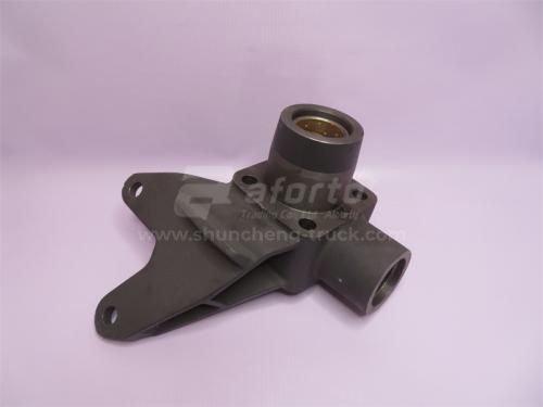 Кронштейн поворотного кулака HOWO 2007 левый (оригинал)