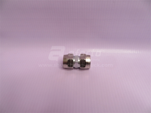 Фитинг железный прямой Ф16