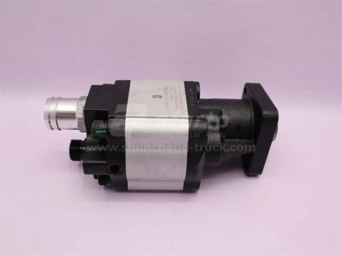 Гидронасос подъёма кузова (для КПП HOWO) (17 шлицов правого вращения выход сзади) Гидронасос подъёма кузова (для КПП HOWO) (17 шлицов правого вращения выход сзади)