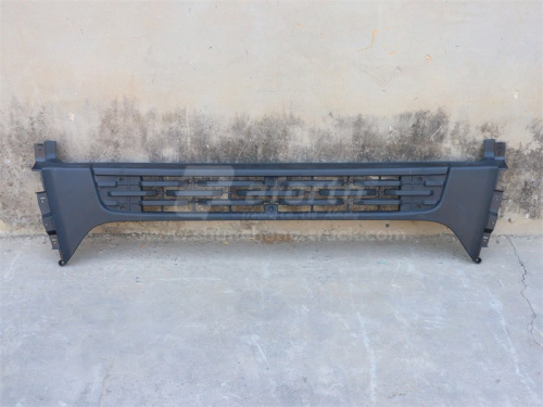 Решётка бампера HOWO V7 верхняя