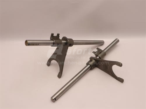 Вал КПП 3/4 передачи HW19712 в сборе с вилка (оригинал)