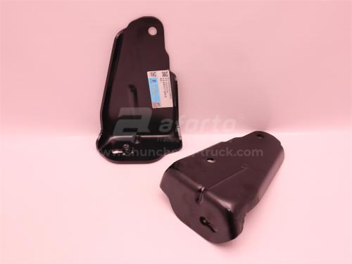 Кронштейн бампера SHAANXI X6000 правый (оригинал)