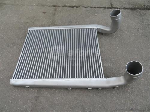 Радиатор интеркулера HOWO A7 0002