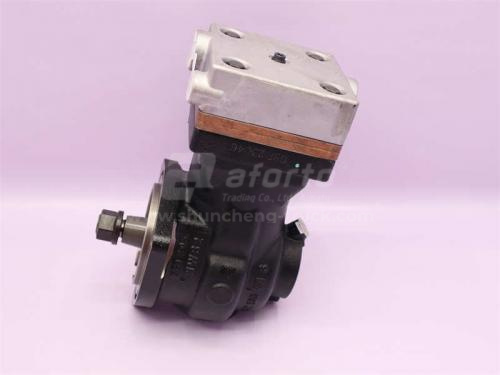 Компрессор воздушный 0019 D10 (оригинал)