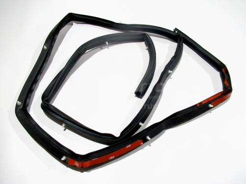 Резинка уплотнительная двери SHAANXI X5000 левый (оригинал)