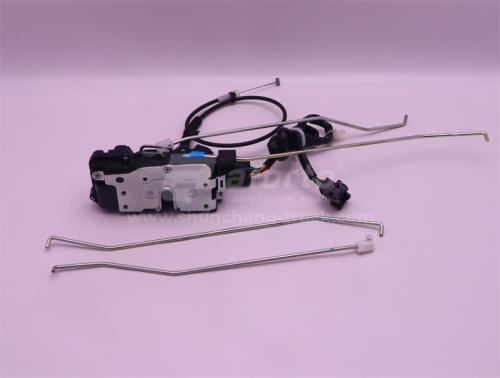 Замок двери кабины с тягой SHAANXI X3000 электрический правой (оригинал)