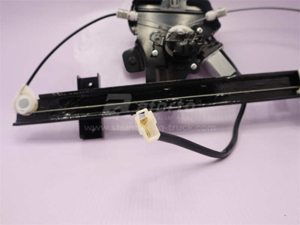 Стеклоподъемник SHAANXI X3000/X5000/X6000 электрический правый