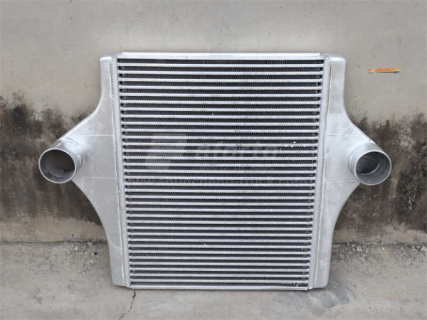 Радиатор интеркулера SHAANXI M3000 1020