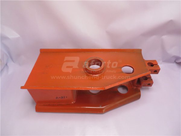 Кронштейн качели полуприцепа средняя толщ 10 палец 60 правой