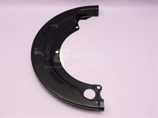 Кожух пылезащитный ступицы передней SHAANX F2000/X3000 правая (оригинал)