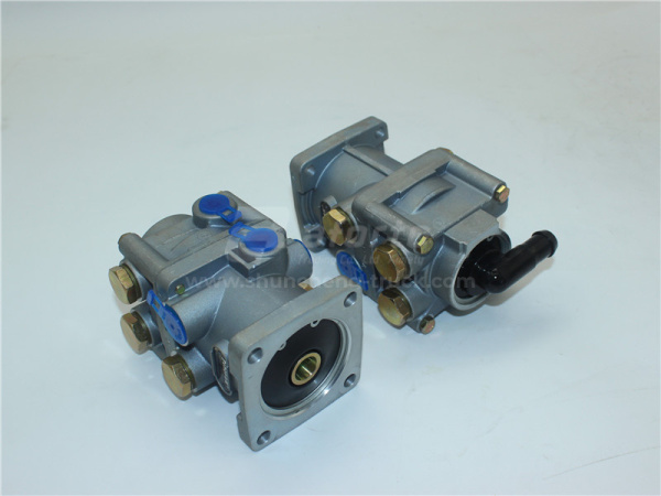 Цилиндр тормозной главный STEYRW/HOWO (4 отв) Pener