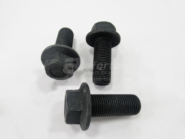 Болт с шляпкой 16*40*1.5 редуктора среднего моста HD 440/X5000/X6000 (оригинал)