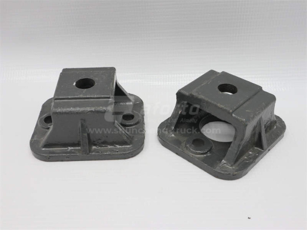 Кронштейн КПП SINOTRUK