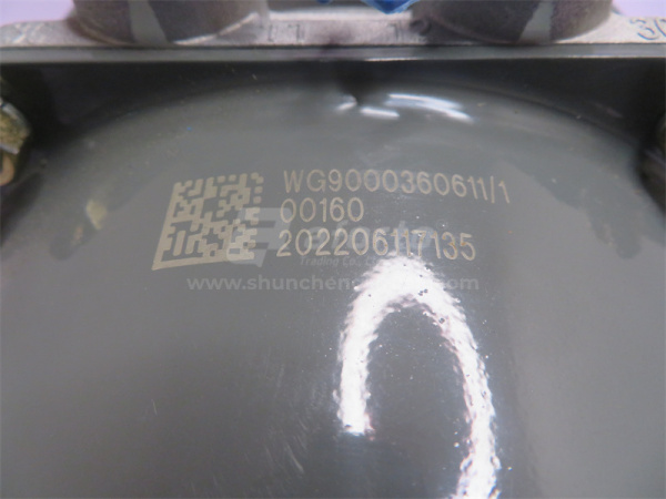 Энергоаккумулятор HOWO 70T AC26 заднего моста (оригинал)