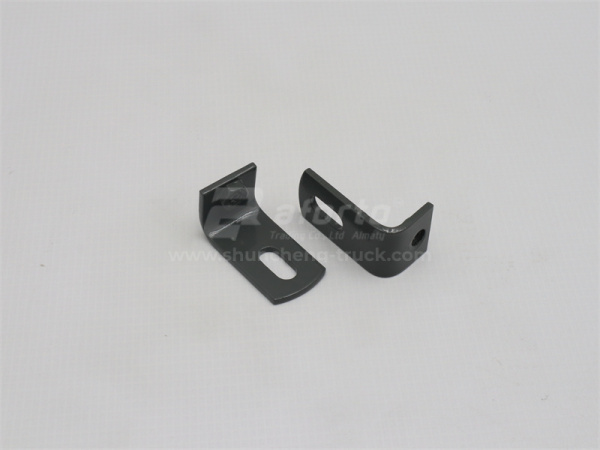 Крепление кронштейна подножки бампера HOWO TX (оригинал)