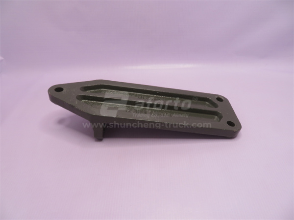 Кронштейн подушки двигателя HOWO 2008 задней