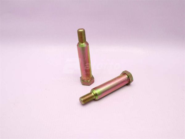 Болт 22*80*1.5 с гайкой переднего стабилизатора нижный STEYR (оригинал)