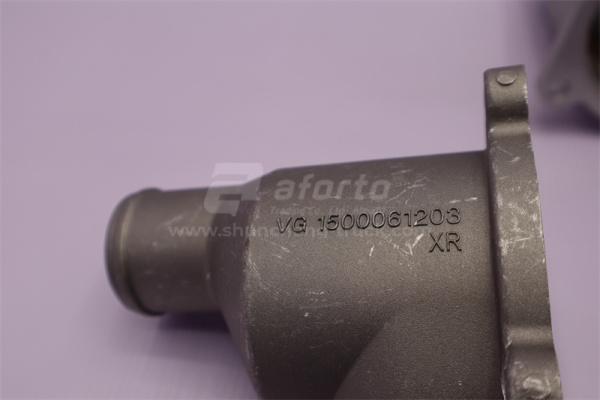 Корпус термостата нижний HOWO WD615/D10