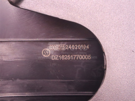 Крышка кронштейн зеркала SHAANXI X6000 нижний левого (оригинал)