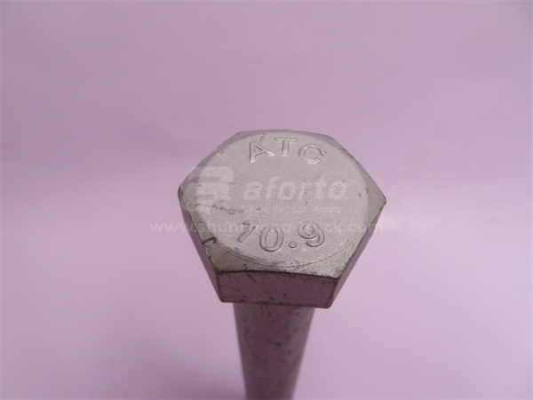 Болт тяги реактивной 20*180*1.5 HOWO/TX  (хорошее качество)