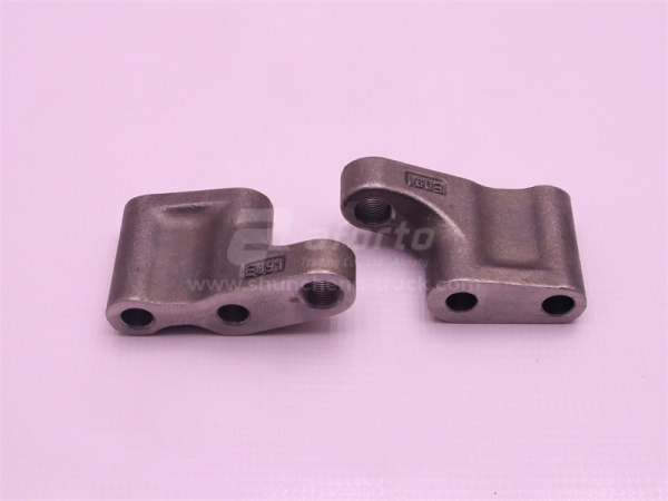 Кронштейн прижимная головки блока цилиндра MAN MC11