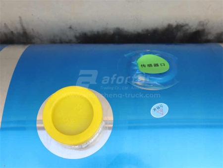 Бак топливный SINOTRUK 380L 94*70*70 S = 2.0 круглый