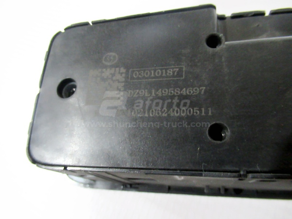 Переключатель стеклоподъёмника SHAANXI X6000 правой (оригинал)