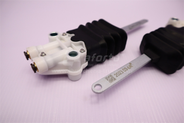 Пневморегулятор уровня пола кабины HOWO