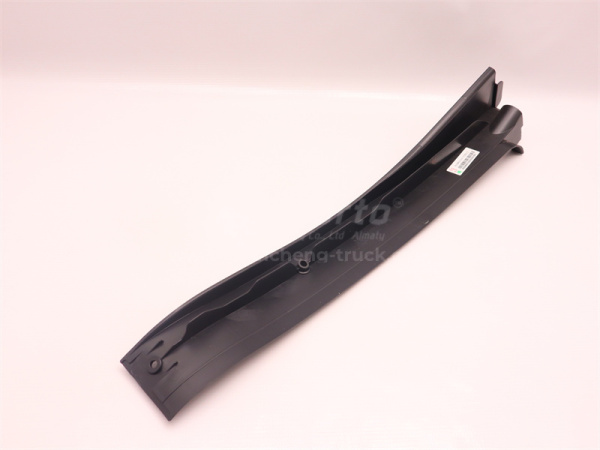 Накладка порога двери HOWO TX задно-правый (оригинал)